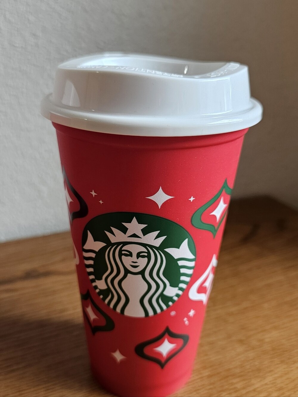 4/$10 Starbucks Red Holiday Reusable Cup Tumbler Plastic Coffee To Go